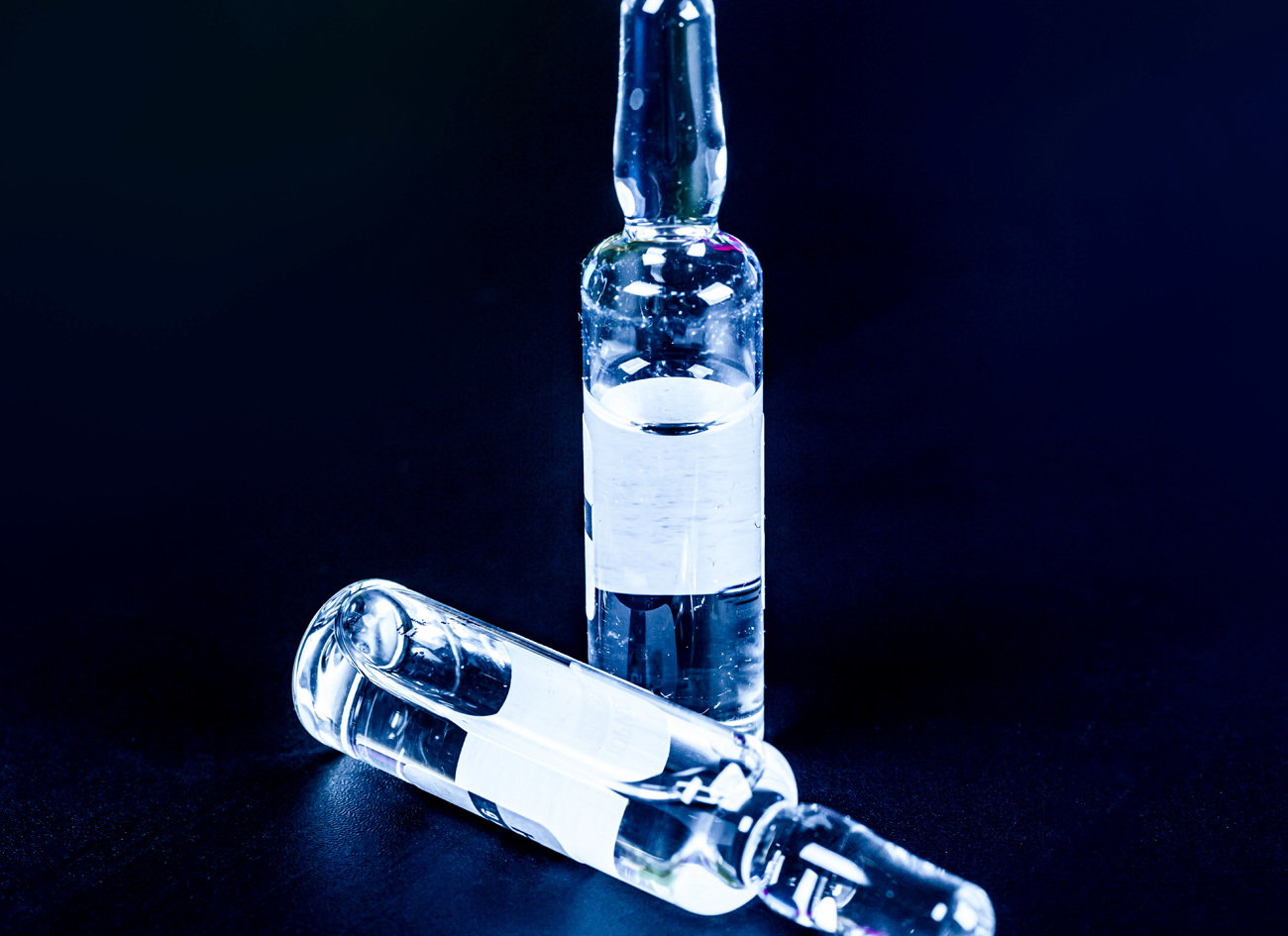 中(zhōng)硼矽玻璃安(ān)瓿