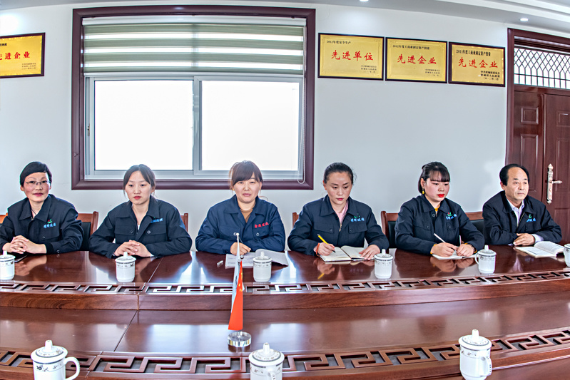 公(gōng)司員工(gōng)風采